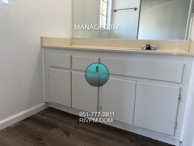 Building Photo - STUNNING POOL HOME IN MORENO VALLEY!! SOLAR INCLUDED!!