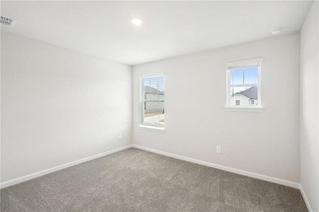 Building Photo - 95 Sequoia Ln