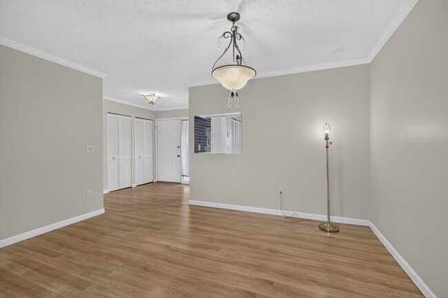 Building Photo - 184 Mastic Tree Ct