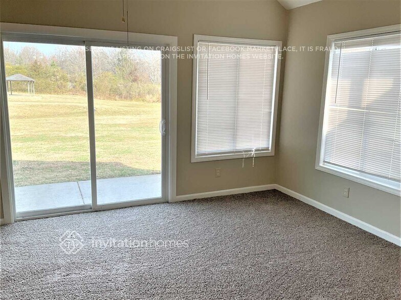Building Photo - 3924 Chatterleigh Dr