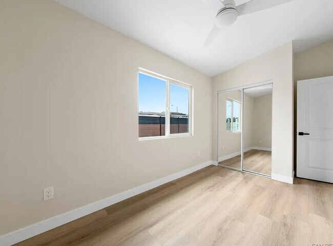 Building Photo - 5515 Lauretta St