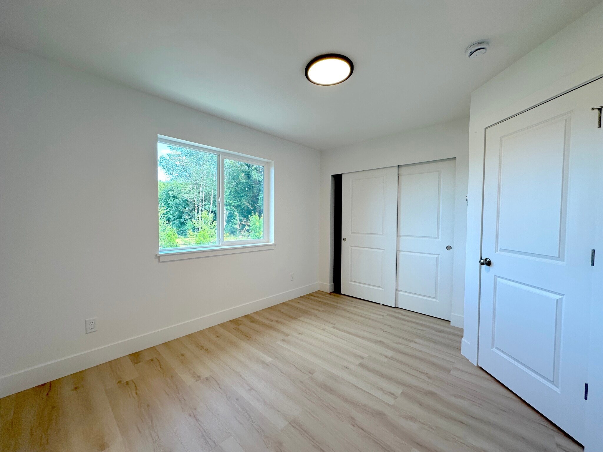 Building Photo - 3021 Harold Dr SE