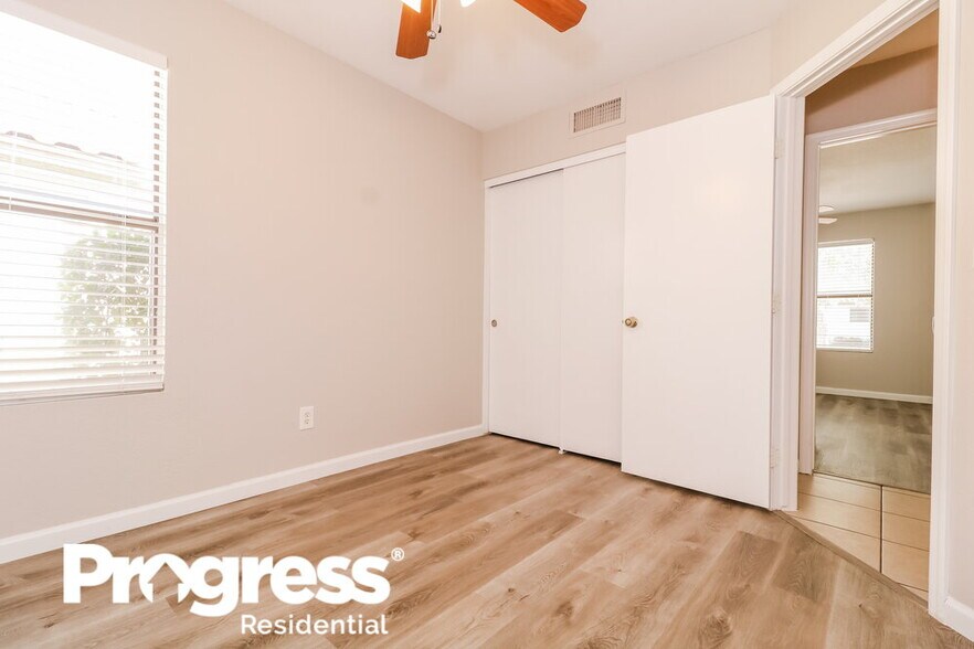 Building Photo - 3104 N Copenhagen Dr