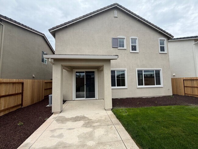 Building Photo - 3 Bedroom | 2.5 Bathroom | New two-story home in Elk Grove