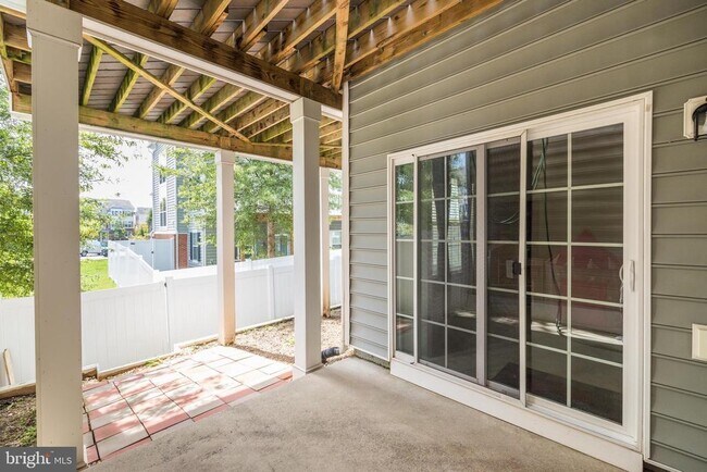 Building Photo - 43543 Heritage Gap Terrace