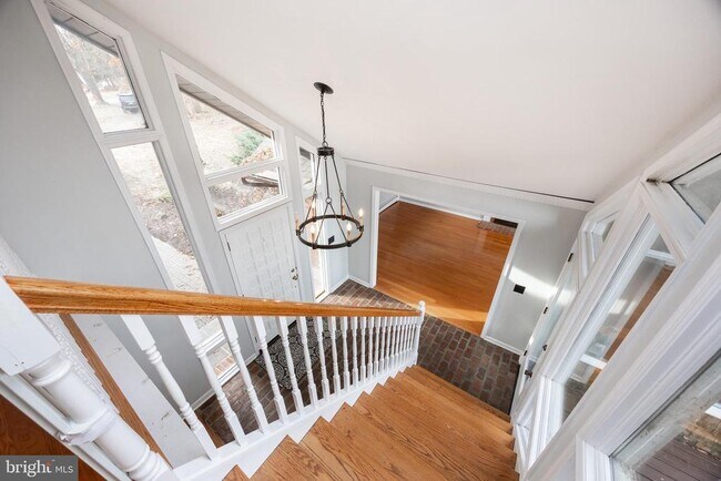 Building Photo - 1104 Tinker Hill Ln