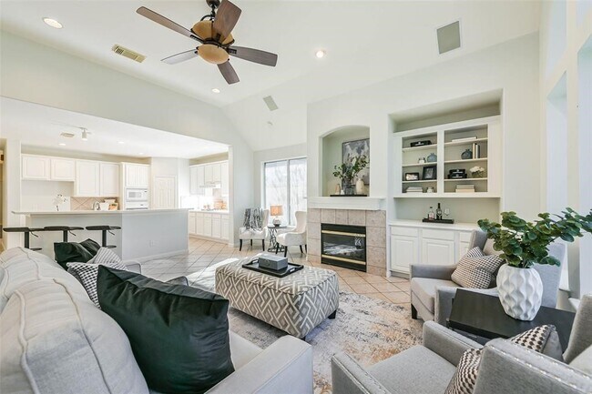Building Photo - 3603 E Cedar Hollow Dr