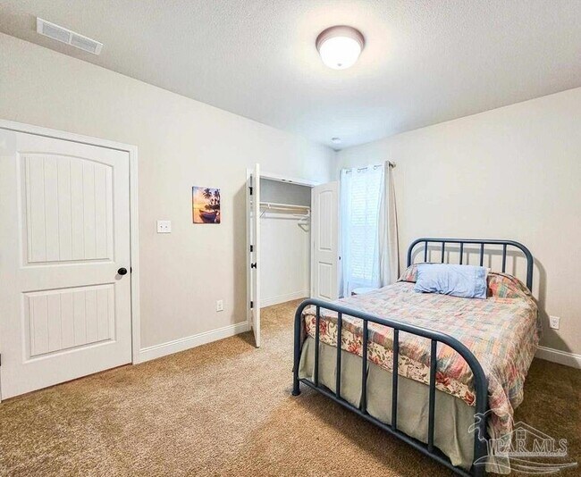 Building Photo - 8881 Bellawood Cir