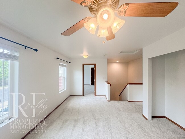 Building Photo - Spacious 4-Bedroom Home with Brand-New Carpet, Two Living Areas & Loft