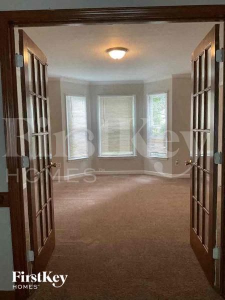 Building Photo - 2041 Pembrooke Forest Dr