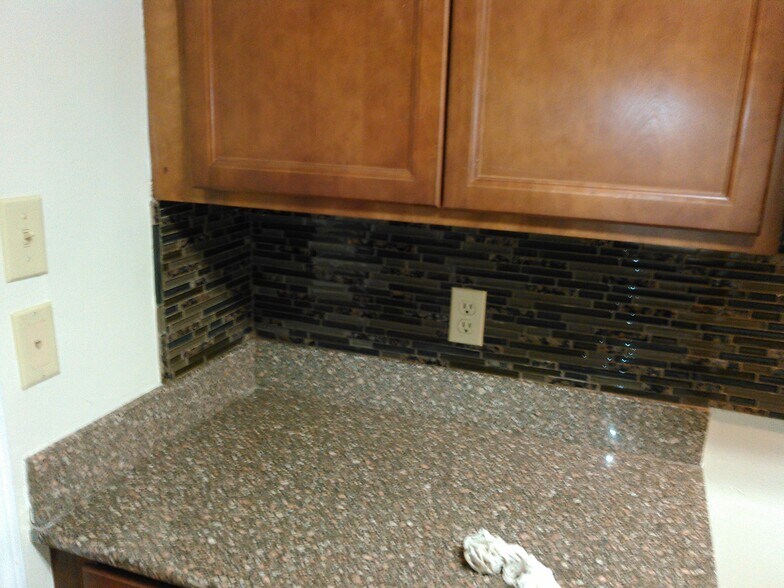Kitchen- Updated back splash - 7933 Bles Ave