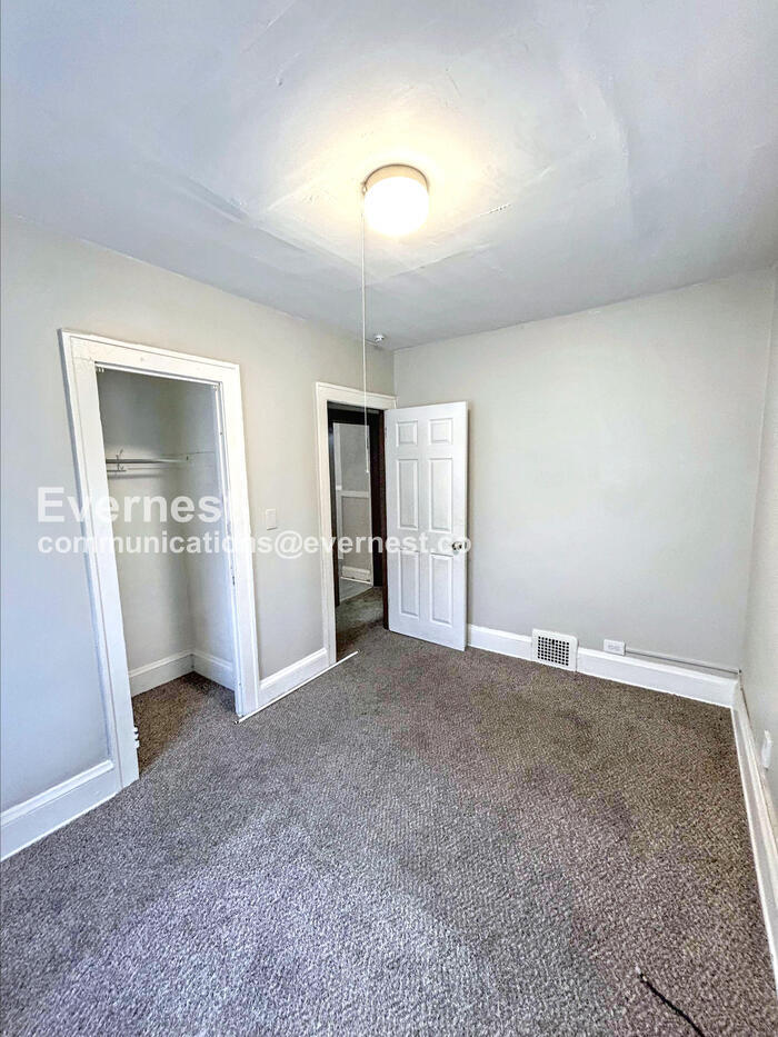 Building Photo - 12110 Lenacrave Ave