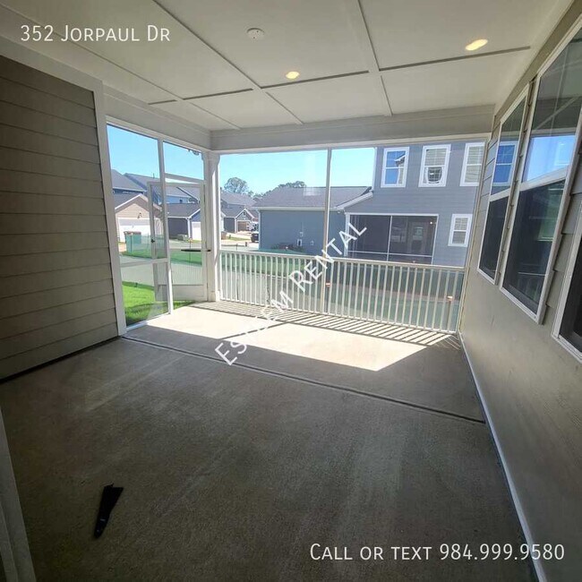 Building Photo - 352 Jorpaul Dr