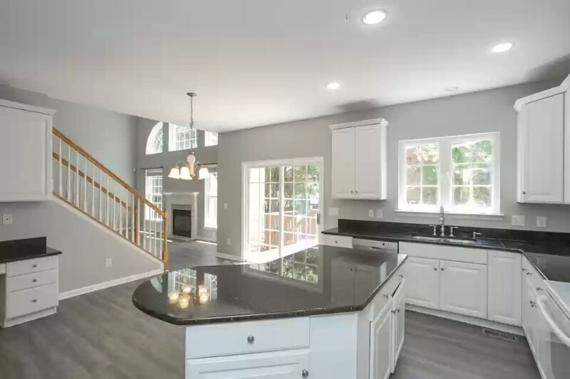 Building Photo - 416 William Wallace Dr