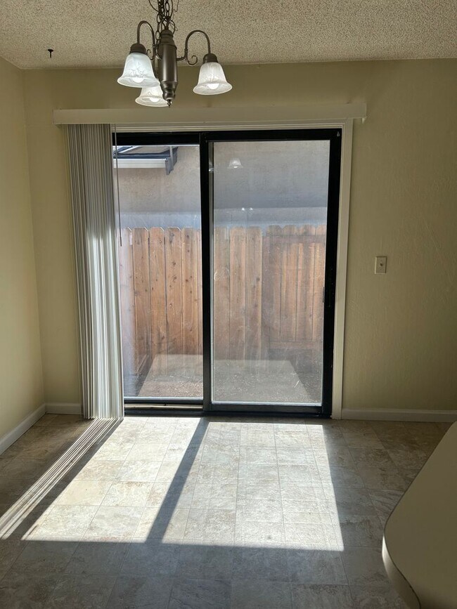 Building Photo - Come See Today
