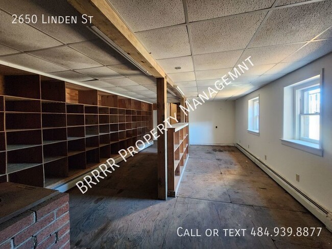 Building Photo - 2650 Linden St