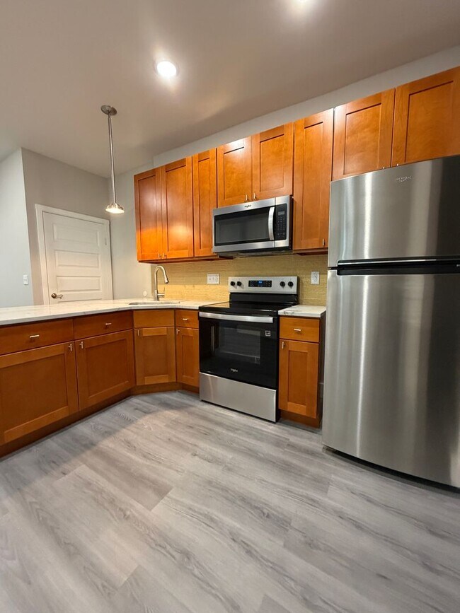 Building Photo - ??? NEWLY RENOVATED 3 BEDROOMS & 2.5 BATH HOUSE LOCATED IN HADDINGTON