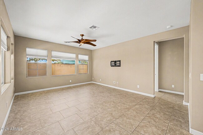 Building Photo - 4128 S Greythorne Way