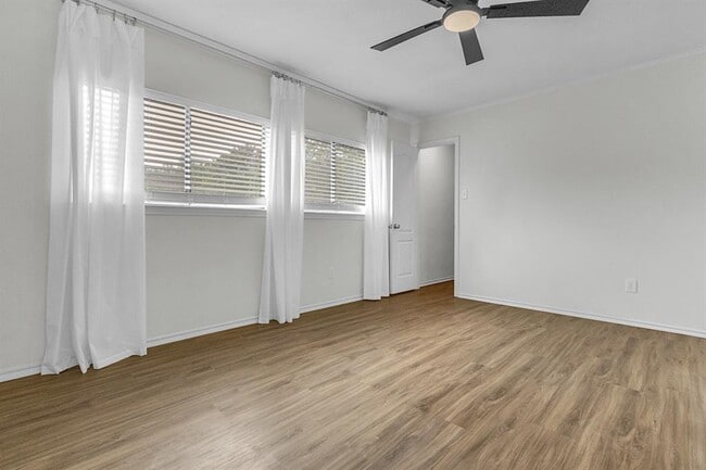 Building Photo - 1413 Baffin Cove