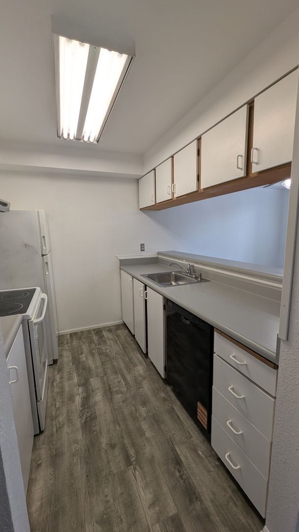 Building Photo - 115 124th St SE