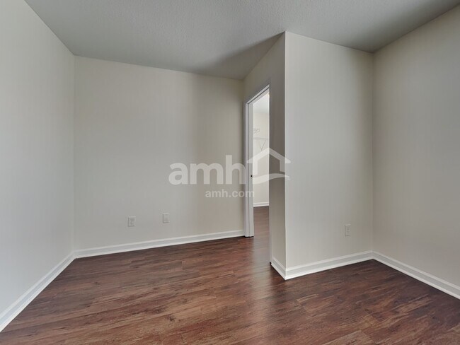 Building Photo - 8119 Cambridge Reserve Dr