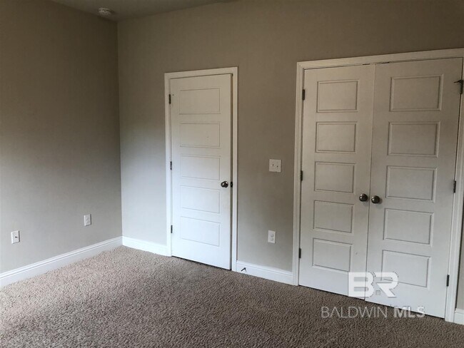 Building Photo - 23738 Havasu Dr