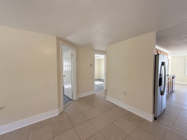 Building Photo - "Charming 3-Bedroom Home with Granite Coun...