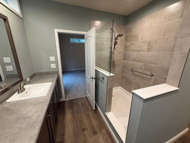 Building Photo - 17069 Norwalk Rd