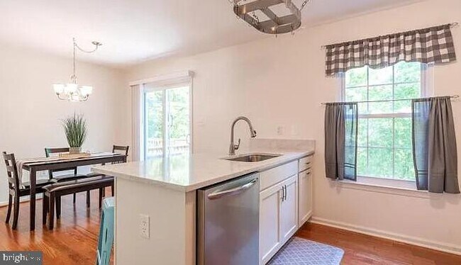 Building Photo - 44054 Gala Cir