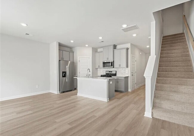 Building Photo - Brand New 3/2.5 Move In Ready Now!