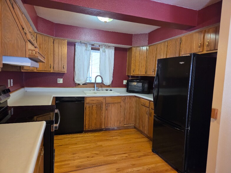 Building Photo - 4745 Shady Ln