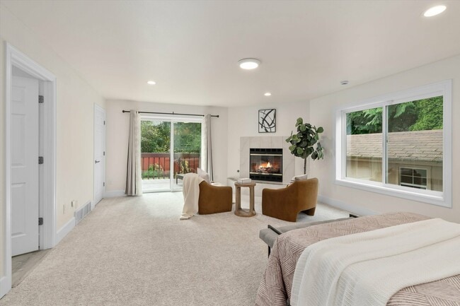 Building Photo - 6315 142nd Ave SE