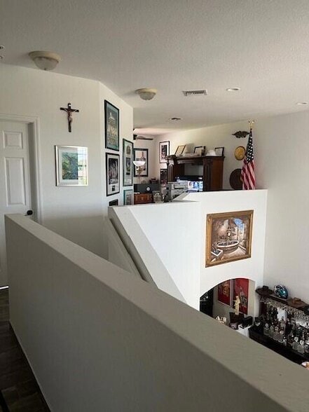 Building Photo - 144 Blue Grotto Dr