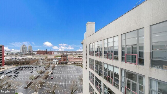Building Photo - 444 N 4th St
