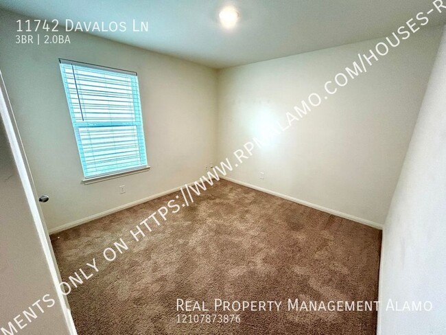 Building Photo - 11742 Davalos Ln