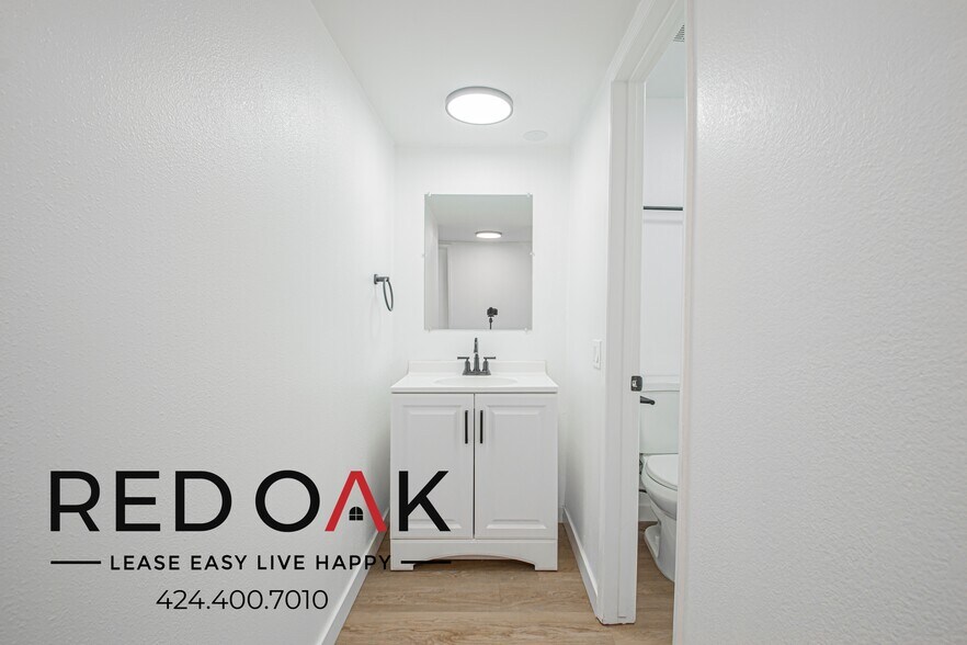 Building Photo - 11051 Barnwall St