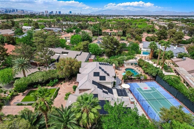 Building Photo - 7001 Alamitos Cir