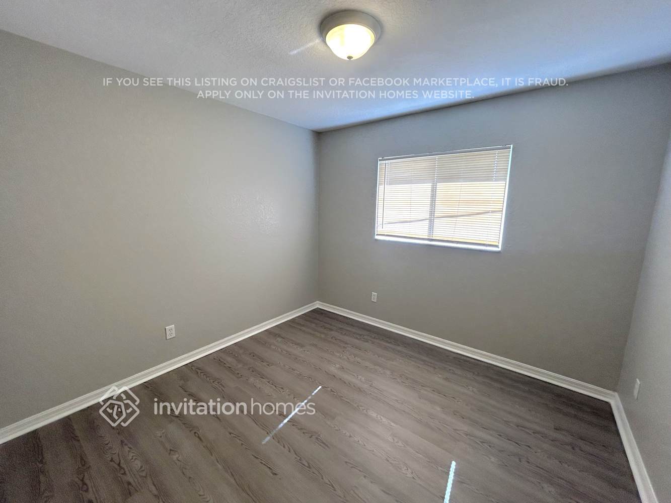 Building Photo - 3523 SW 9th Ave