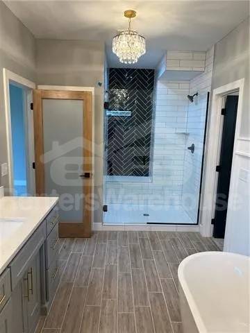 Building Photo - 4705 NE Freehold Dr