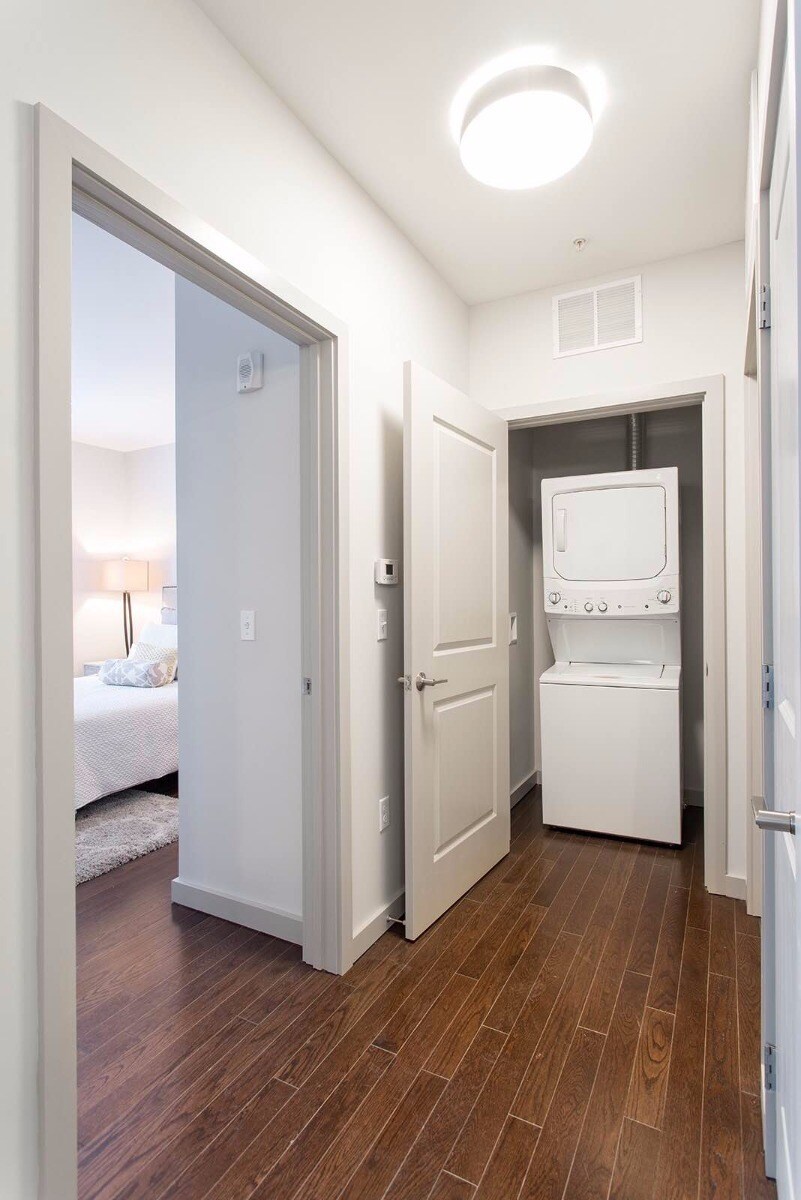 Building Photo - 21 Harris St