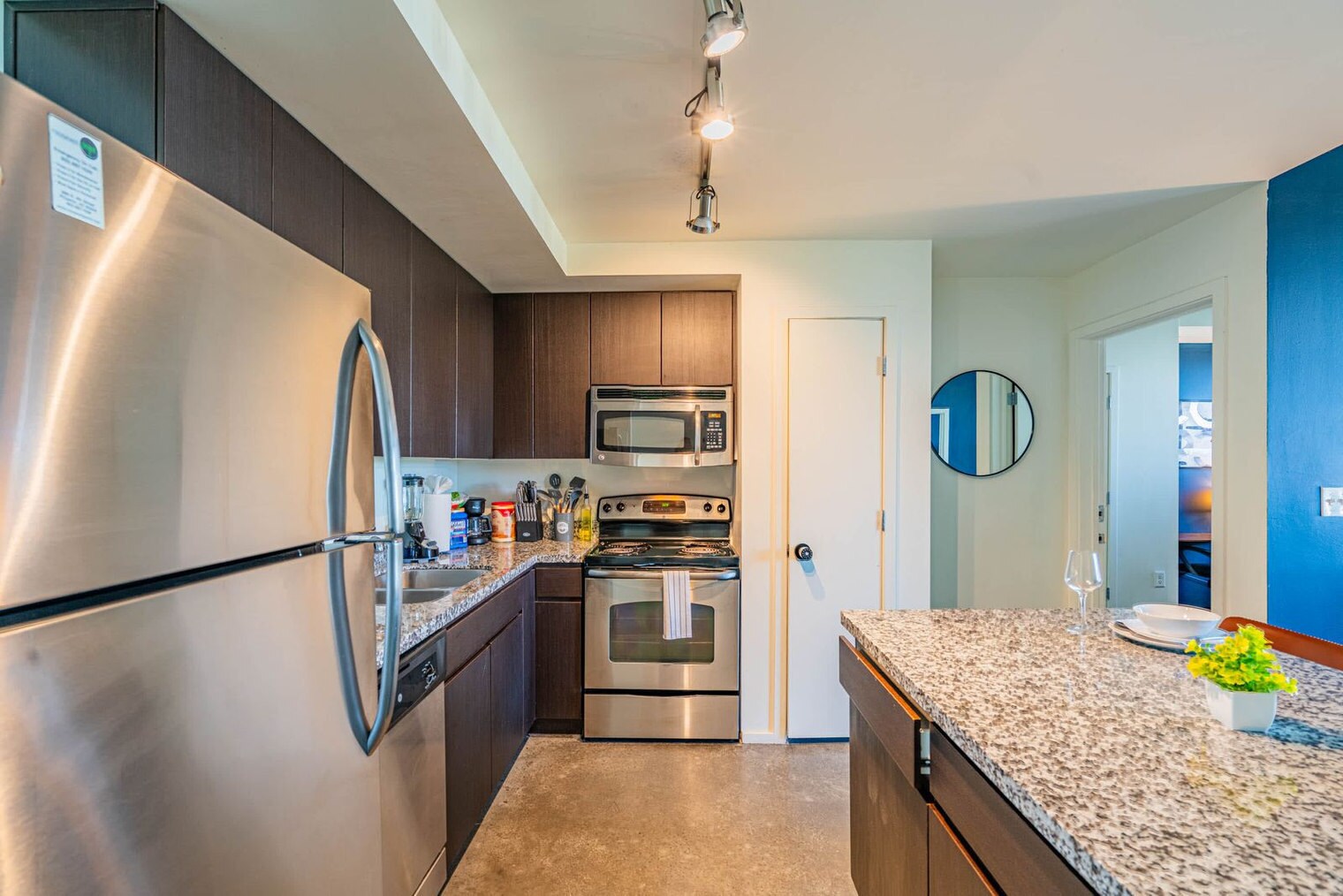 Building Photo - 888 N 4th St