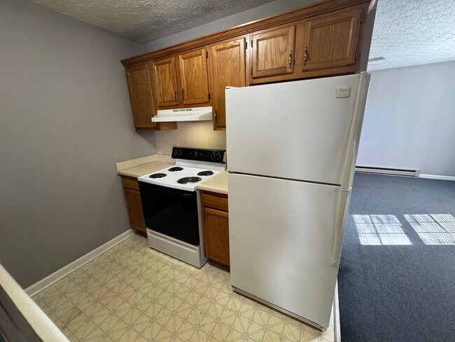 Building Photo - River Valley Apartments