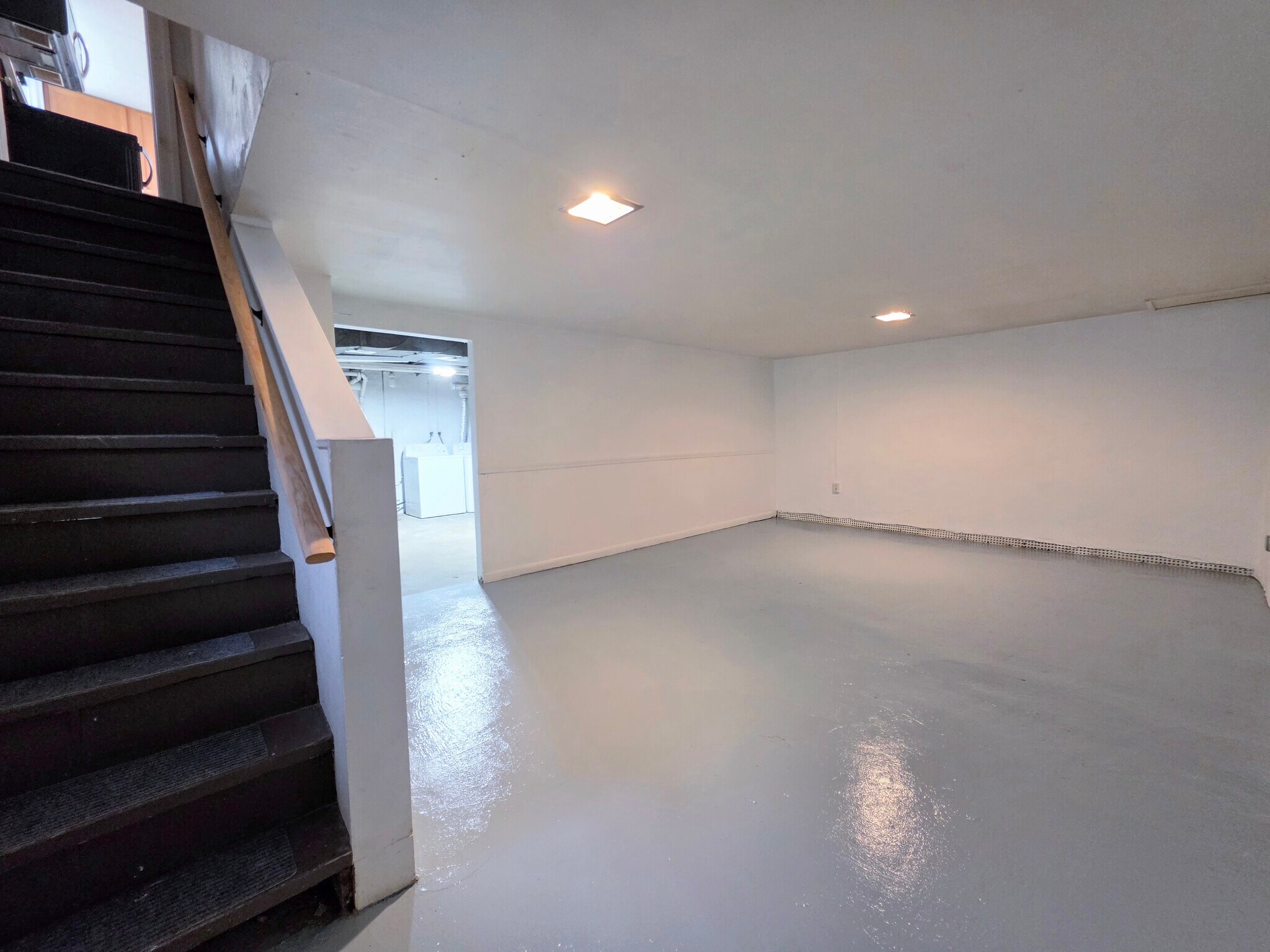 Building Photo - 607 Beaver Valley Pike