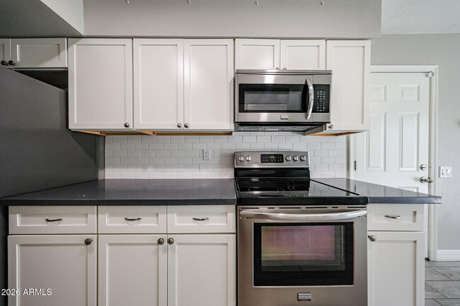 Building Photo - 5634 S Captain Kidd Ct
