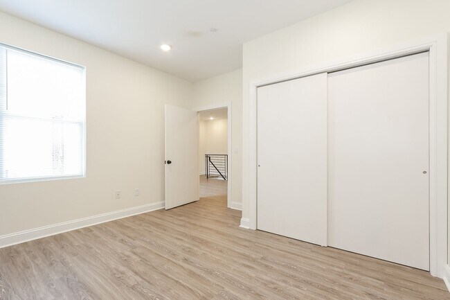 Building Photo - 2009 N 22nd St