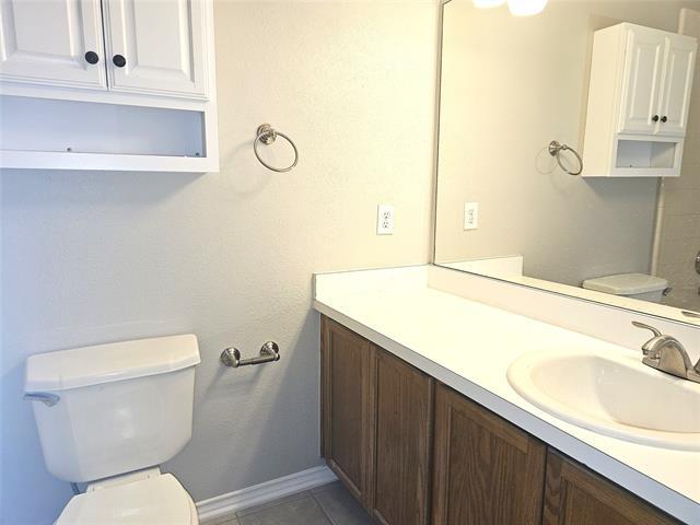 Building Photo - 2405 Tisbury Way