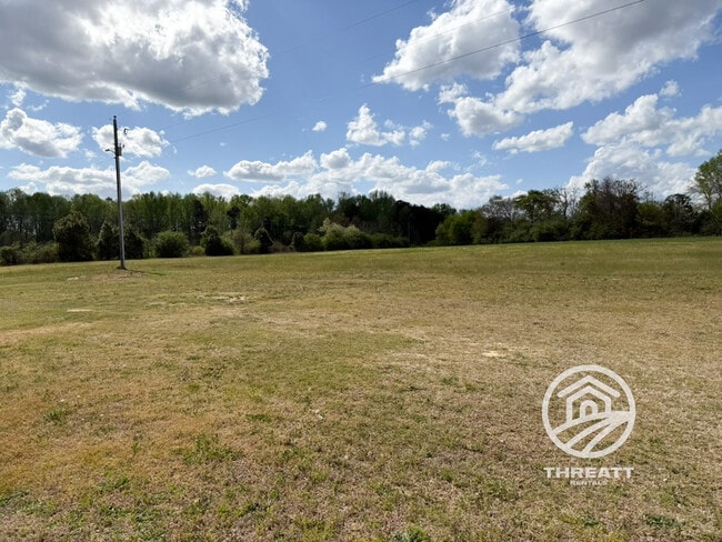 Building Photo - 1584 McCaskill Rd