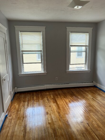 Building Photo - 33 Beaver St