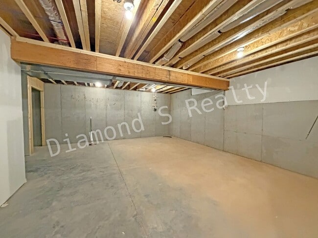 Building Photo - New Construction!  Gorgeous Home with All The Things!