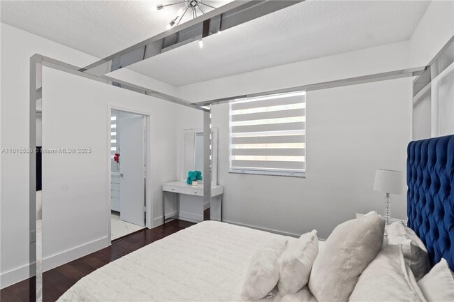 Building Photo - 3082 SW 156th Ave